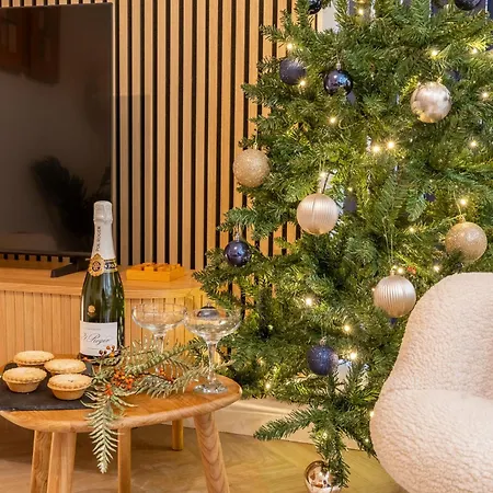 Mickegate Hideaway *